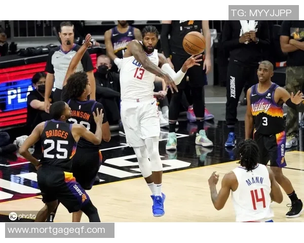 快船队击败雷霆,稳固西部榜首位置